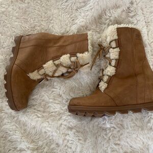 Sorel Sherpa lined boots